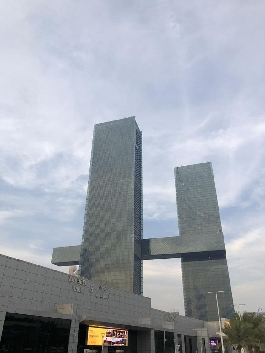 दुबई की प्रतिष्ठित संरचना: वन ज़ाबिल