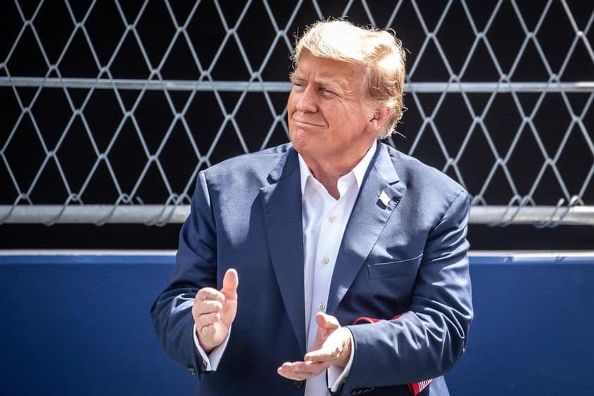 फ्लोरिडा में डोनाल्ड ट्रम्प।