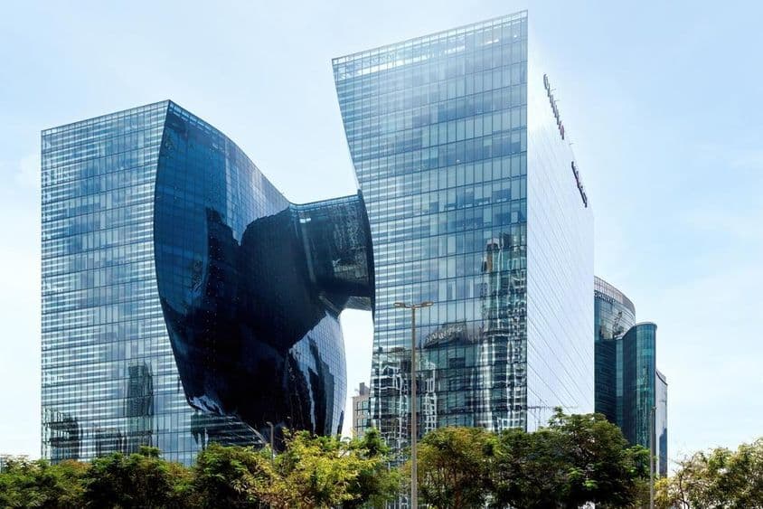 बिज़नेस बे में ओपस टॉवर।