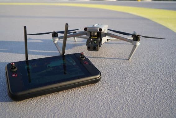 उन्नत बचाव और निगरानी प्रौद्योगिकी।