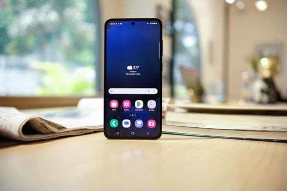 सैमसंग ने नया स्मार्टफोन गैलेक्सी S24 FE 5G 2024 पेश किया।