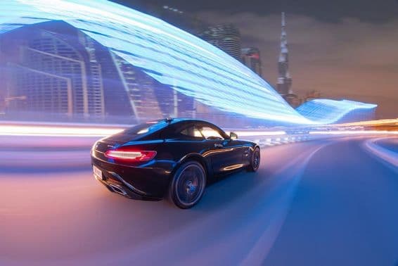 ऑडी आर8 कार के पीछे का दृश्य।