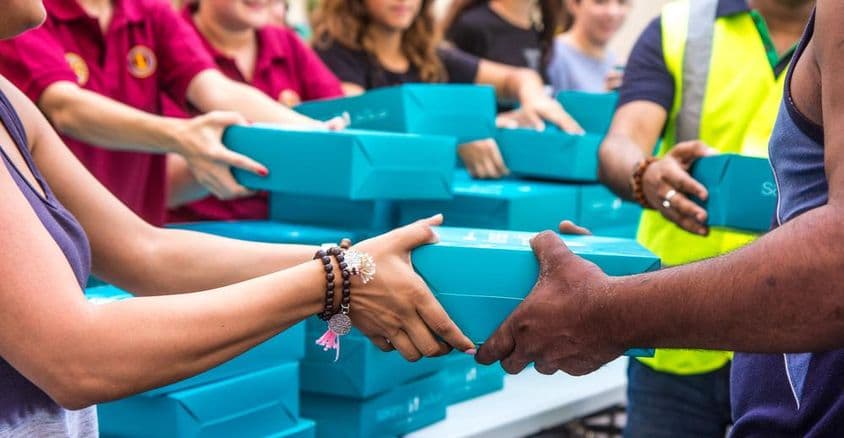 रमजान के पवित्र महीने में दान और चंदा देना महत्वपूर्ण है।