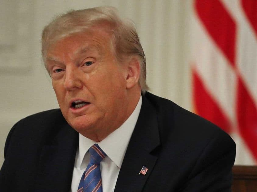 डोनाल्ड ट्रम्प एक कार्यक्रम में बोलते हुए।