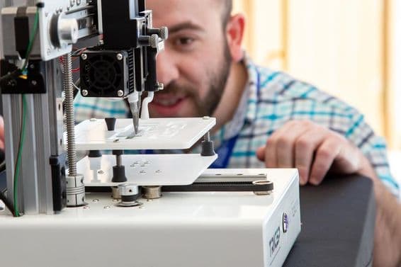 दुबई, संयुक्त अरब अमीरात - 3डी प्रिंटिंग।