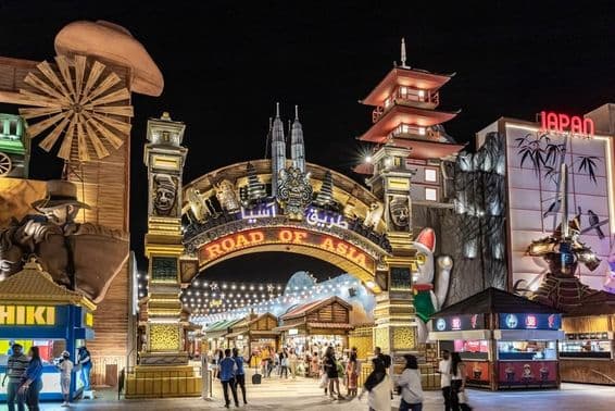 दुबई के ग्लोबल विलेज में एशिया रूट मंडप।