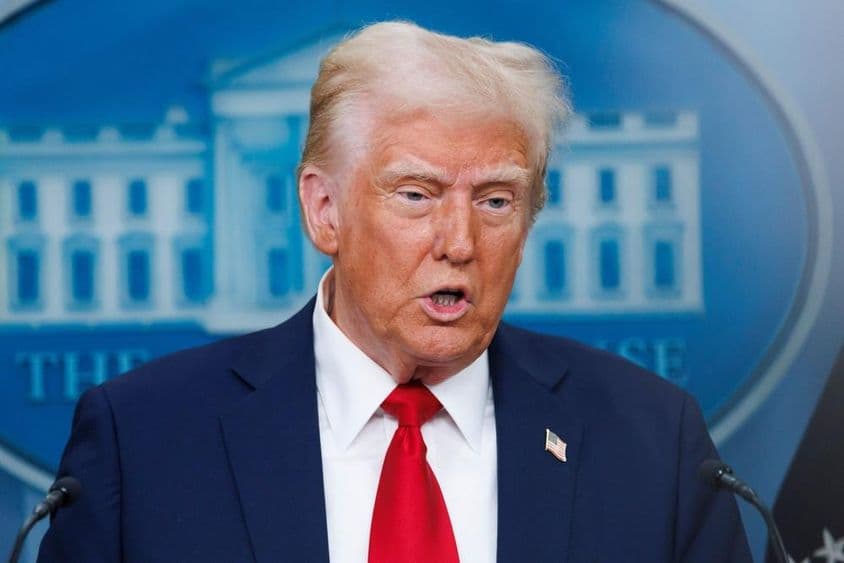 डोनाल्ड ट्रम्प, संयुक्त राज्य अमेरिका के राष्ट्रपति।