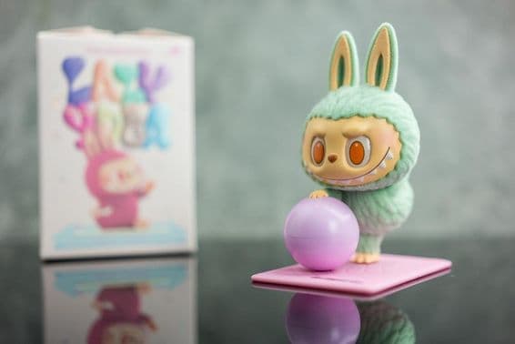 मॉन्स्टर्स लेज़ी योगा सीरीज़ के आकर