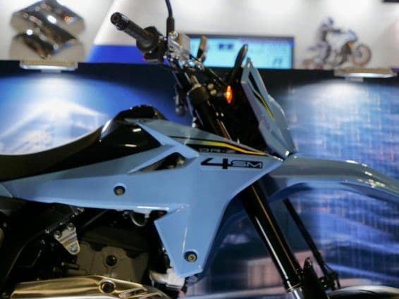 नागोया मोटरसाइकिल शो DR-Z4S।