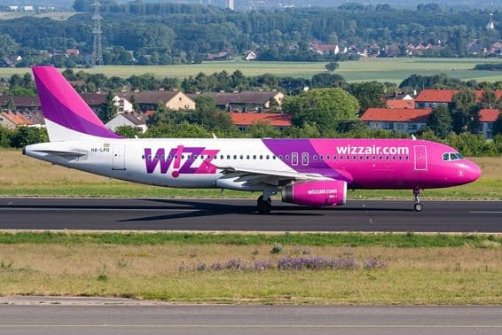 विज़ एयर एयरबस A320-200 HA-LPO पंजीकृत विमान।