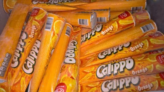 दुबई में फ्रिज में रखी कैलिप्पो आइसक्रीम की स्टिक