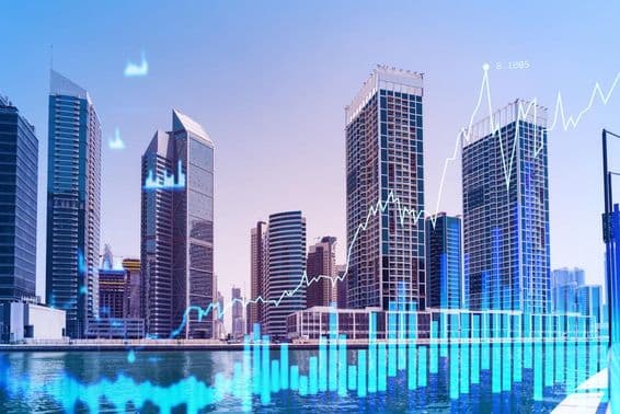 दुबई के व्यवसायिक जिले की गगनचुम्बी इमारतें।