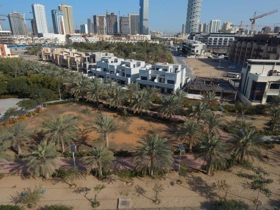 ऊपरी दृश्य से दुबई JVC।