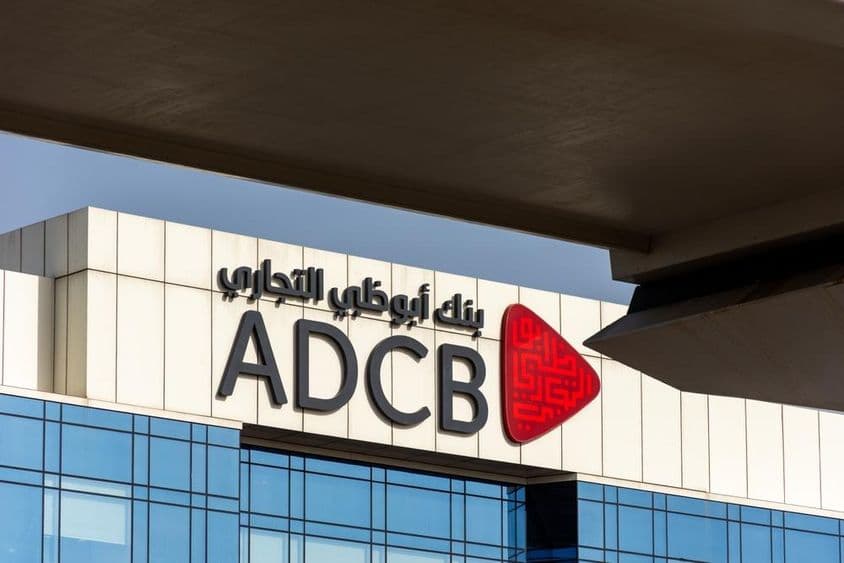 दुबई स्थित अबू धाबी कमर्शियल बैंक (ADCB)।