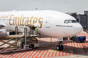 अमीरात बोइंग ७७७-३०० ईआर