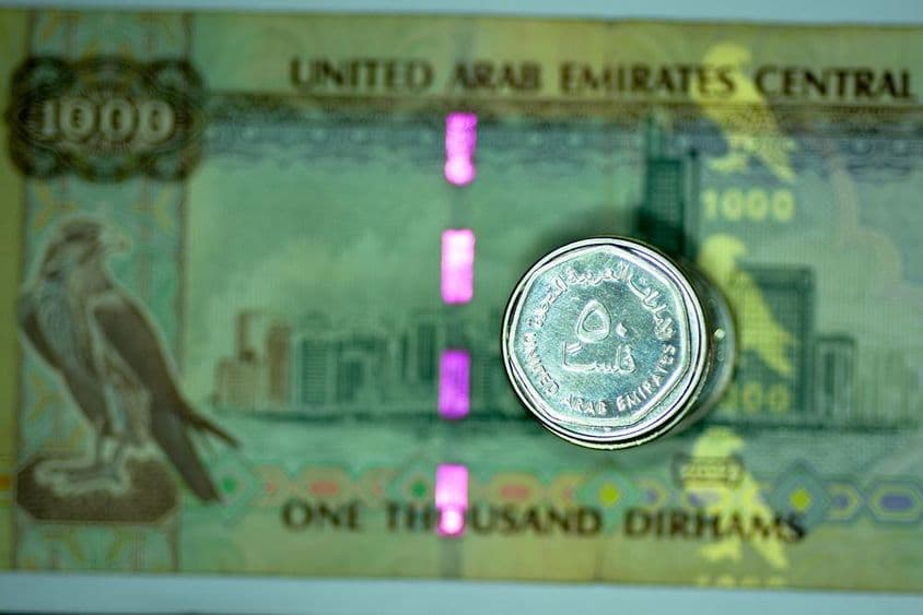 बैंकनोट्स और सिक्के