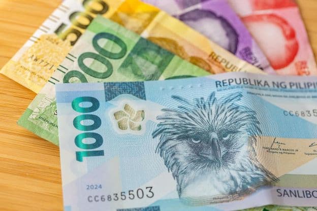 फिलीपीनी पेसो के बैंकनोट।