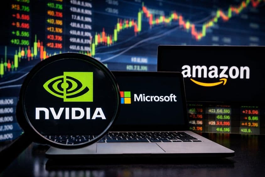 अनिश्चित बाजार में तकनीकी स्टॉक्स