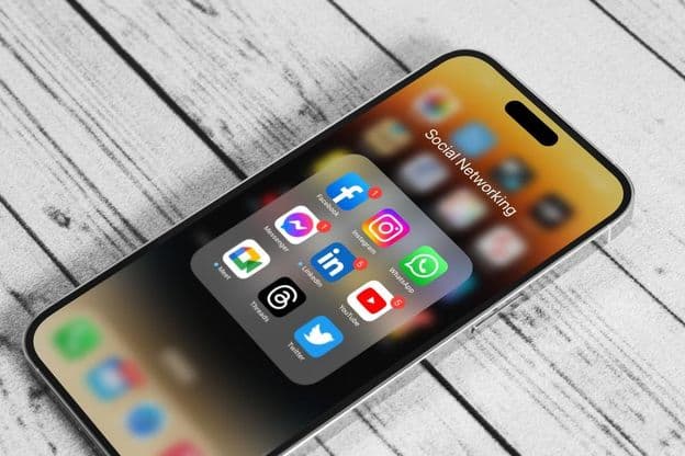 एप्पल आईफोन १४ प्रो