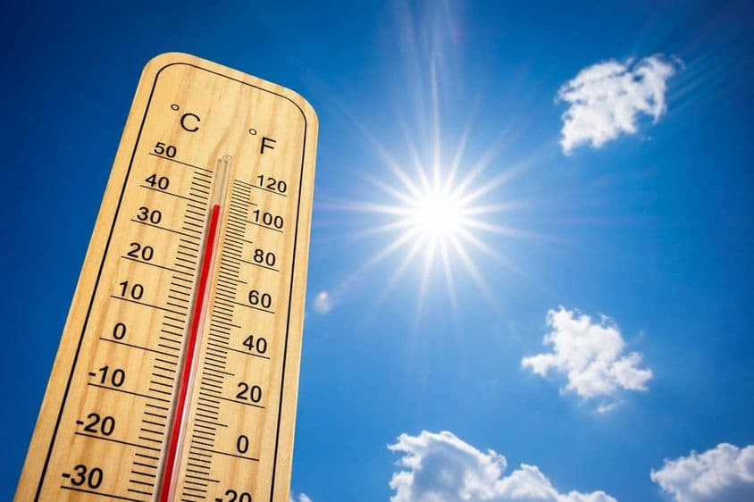 तापमान मापने वाले यंत्र के साथ अत्यधिक गर्मी