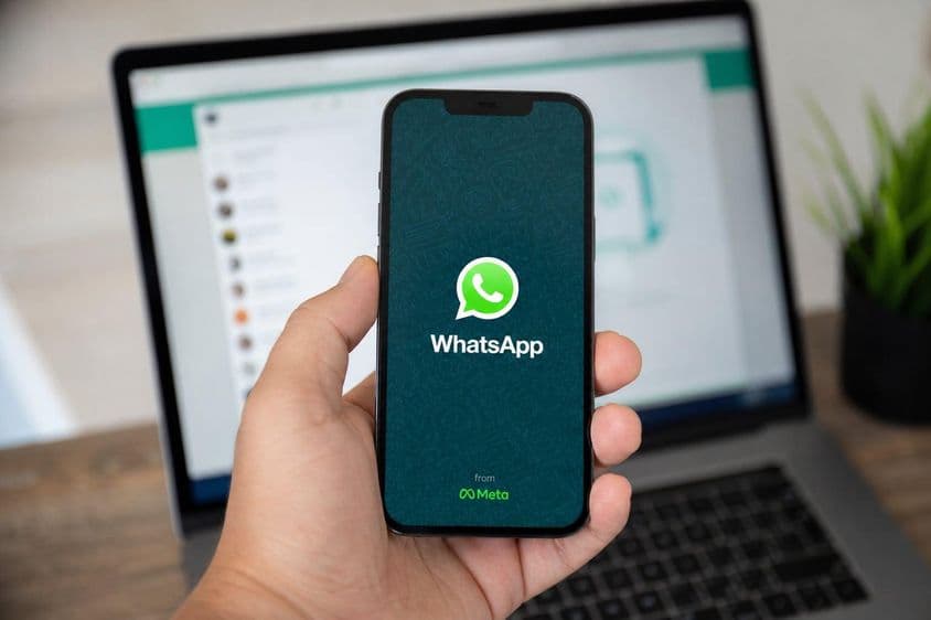 WhatsApp प्रतिबंध UAE २०२६